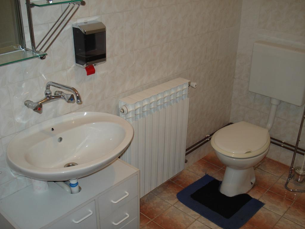 Rooms Marica Селище Дрезницко Стая снимка
